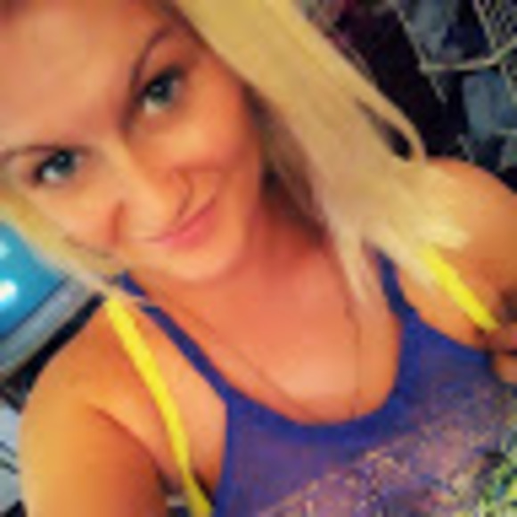 Meet your Posher, Annie - Picture 1 of 1